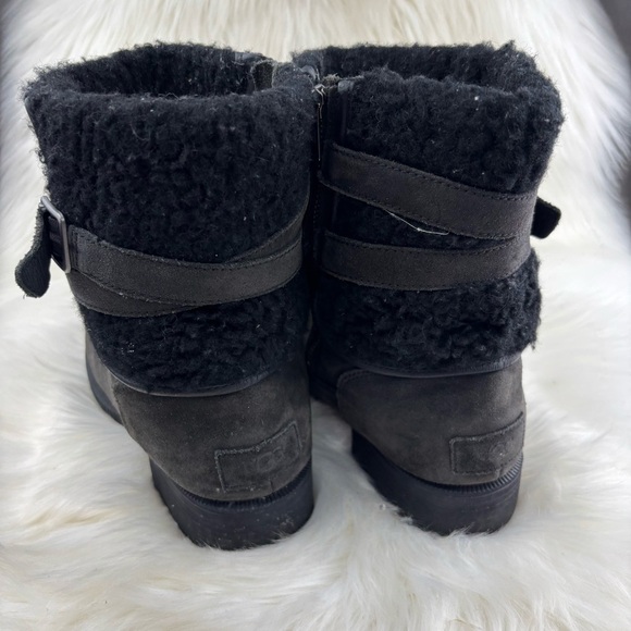 UGG Blayre Black Leather Suede Winter Boots size 12 Woman’s - Picture 3 of 13